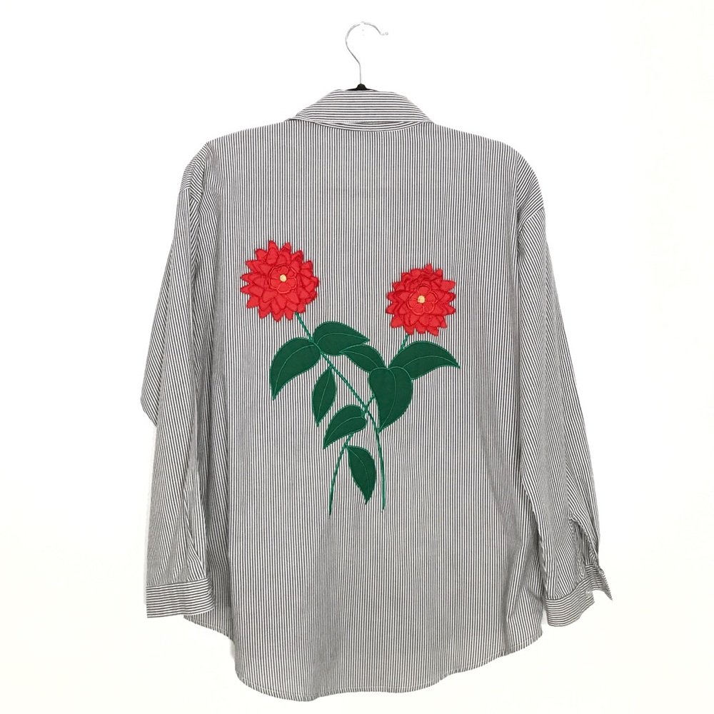 CC Sportswear Vintage Red Flower Button Down